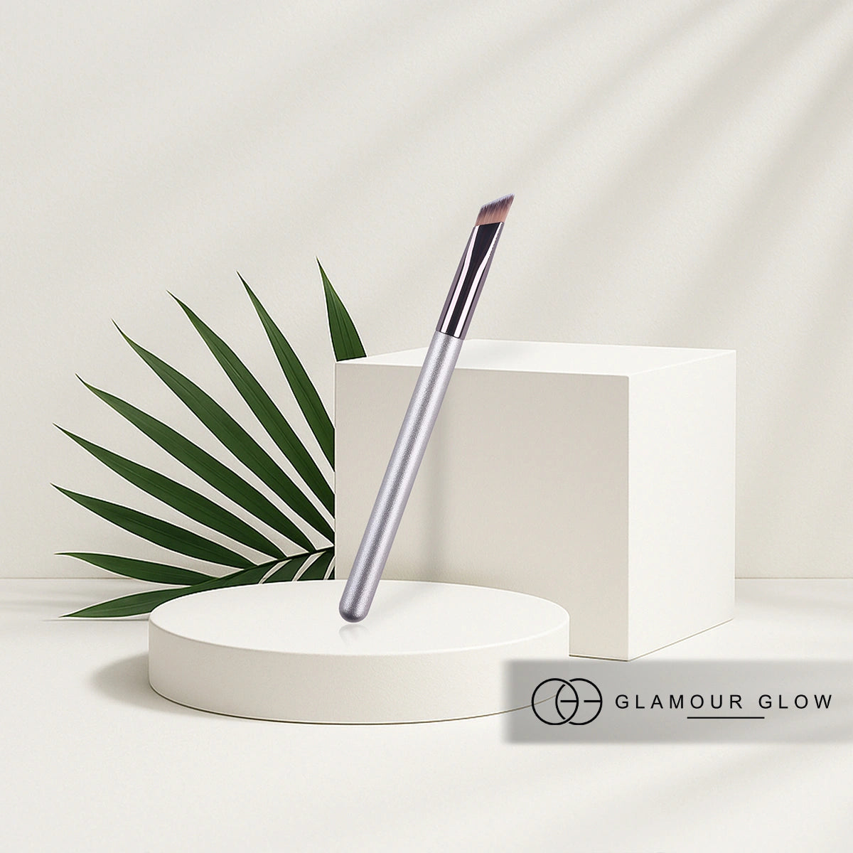 Eyebrow Brush, Natural & realistic eyebrow shaping