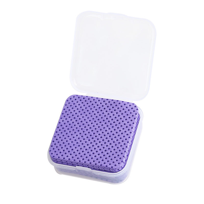 Salon quality nail wipes removing polish without lint residue