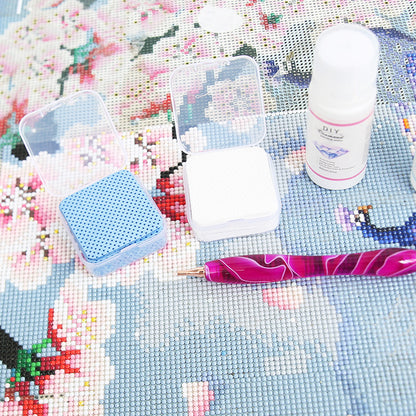 Lint free nail wipes for professional manicure and polish removal.